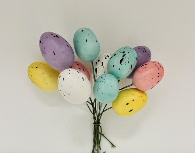 Small Easter egg pick x 11