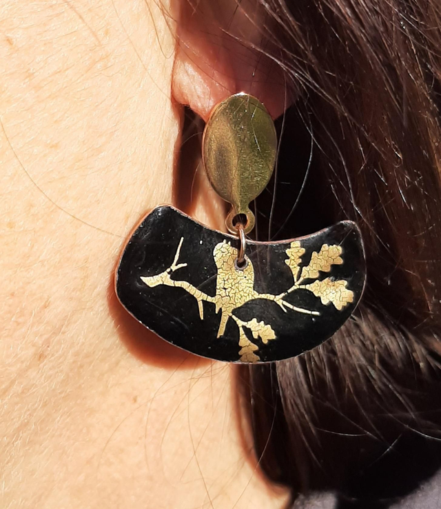 Boucles d'oreilles Canoë Noires dorées "Oiseau feuilles"