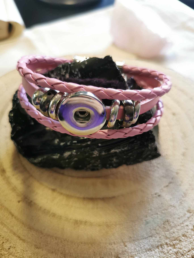 Bracelet triple rose clair en cuir