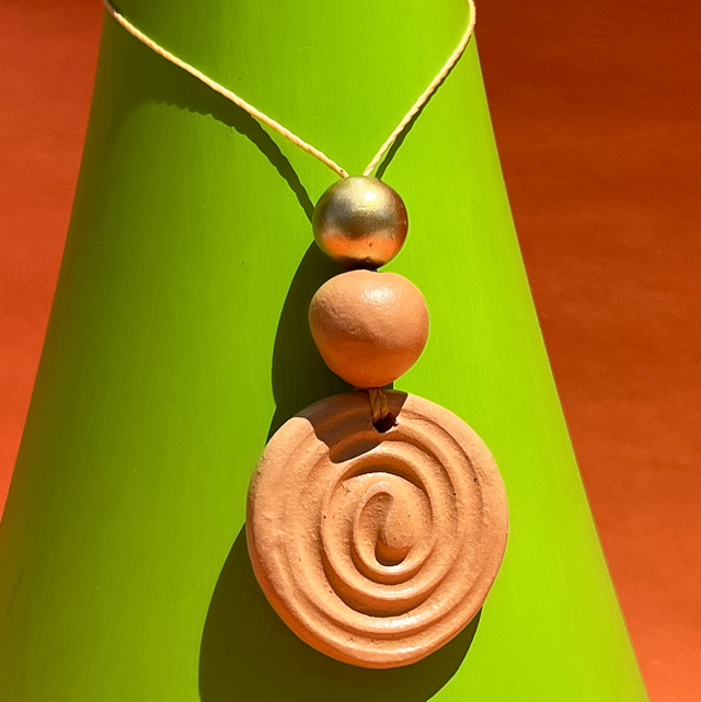 Cordão Koru Dourado Grande