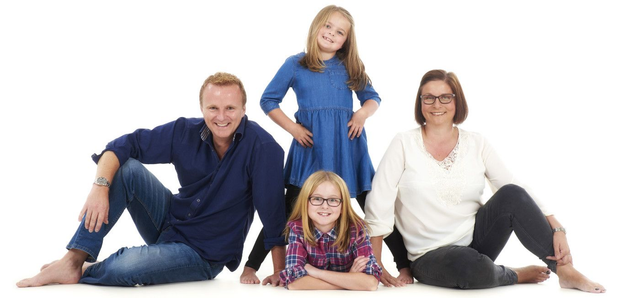 £20 Dontation for a Photoshoot & £100 Credit with Photography by Karl