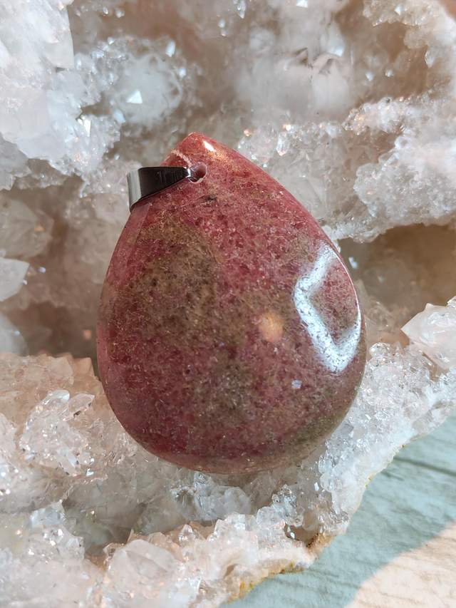 Rhodonite A+