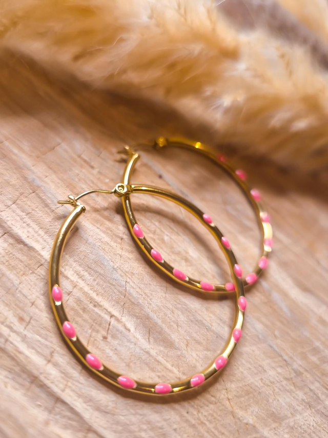 Boucles d'oreilles "Créoles émaillées" - Modèle doré et rose