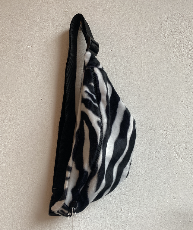 Bauchtasche Zebrafell