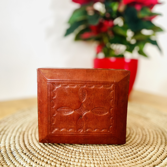 Boîte en cuir "Abeba"