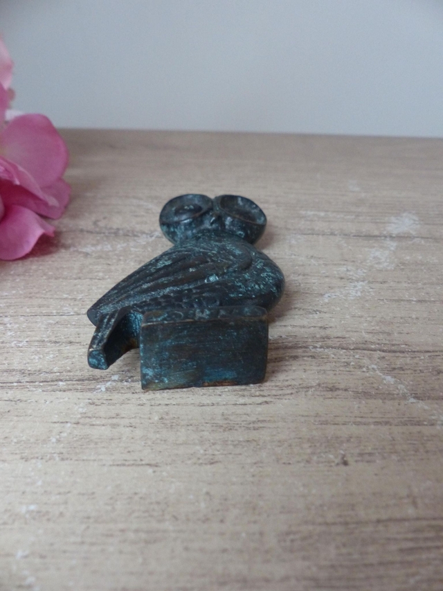 Figurine chouette plate d'Athéna en métal, symbole de sagesse, petit hibou sculpture d'art grec, sculpture chouette porte-bonheurstatuette