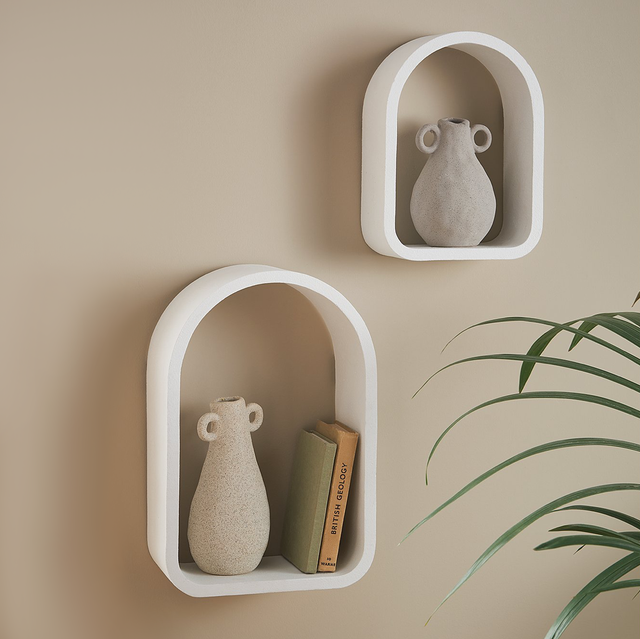 White Scallop Wall Shelf - Set of 2