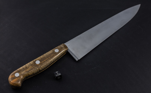 Couteau de chef, éminceur traditionnel - manche en buis échauffé de qualité exceptionnelle, lame carbone