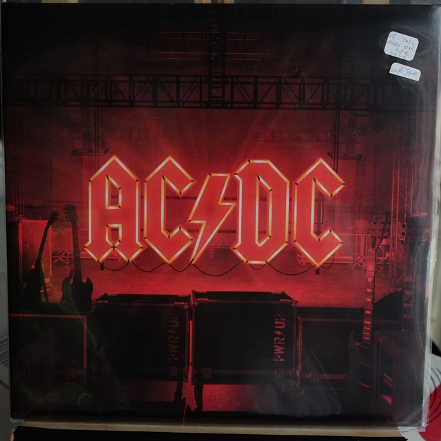 AC/DC - Power up is for mal!