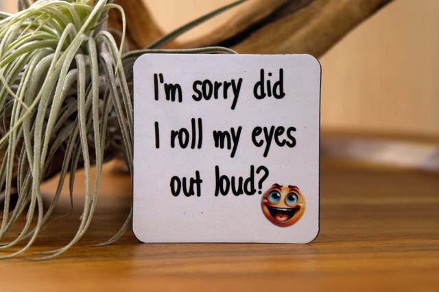 Magnet: Eye-Rolling Emojis