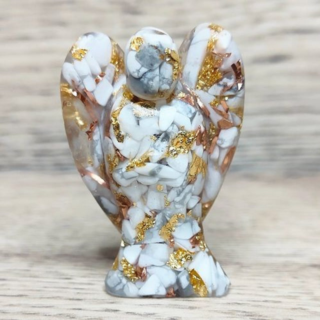 Ange orgonite howlite