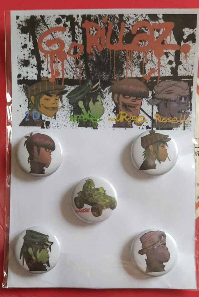 Gorillaz kit badges 