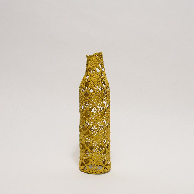 Bouteille jaune moutarde