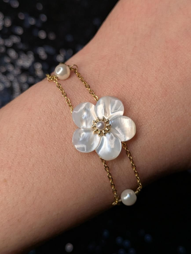 Bracelet nacre fleur perles
