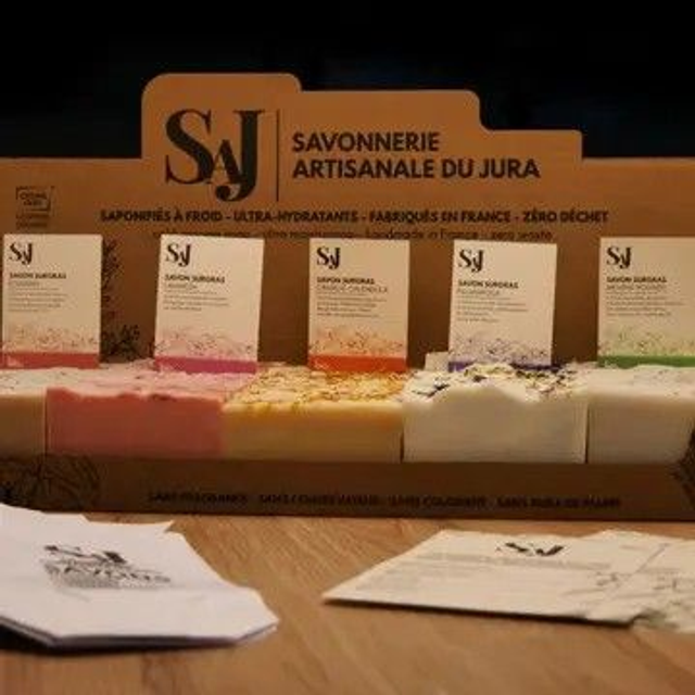 Rückfettende Seife von der Savonnerie Artesanale du Jura