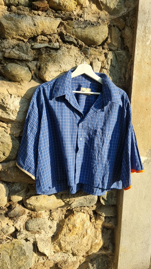 Chemise upcyclée à carreaux bleus
