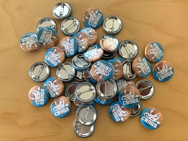 BADGES 32 mm / LOGO CROGS POKOU BRAZ 