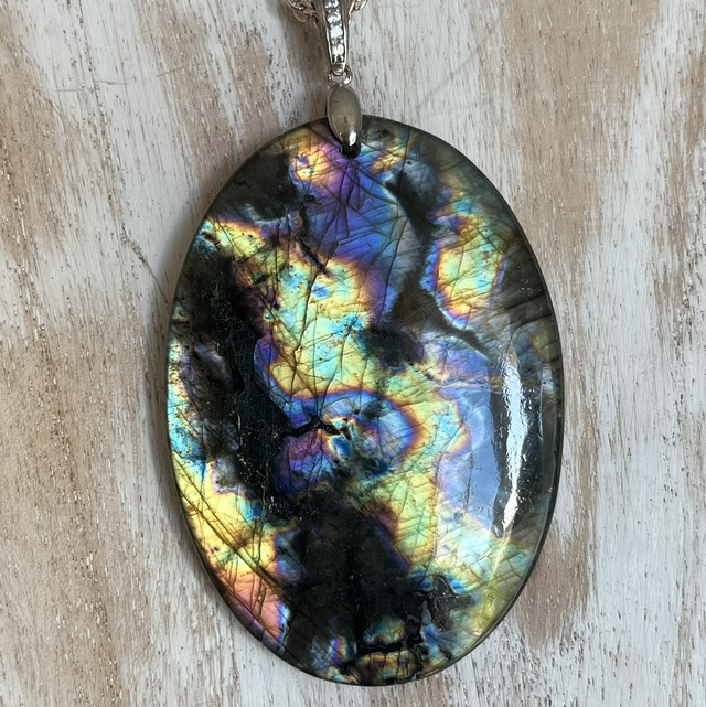 Pendentif en Spectrolite et bélière argent et zircons