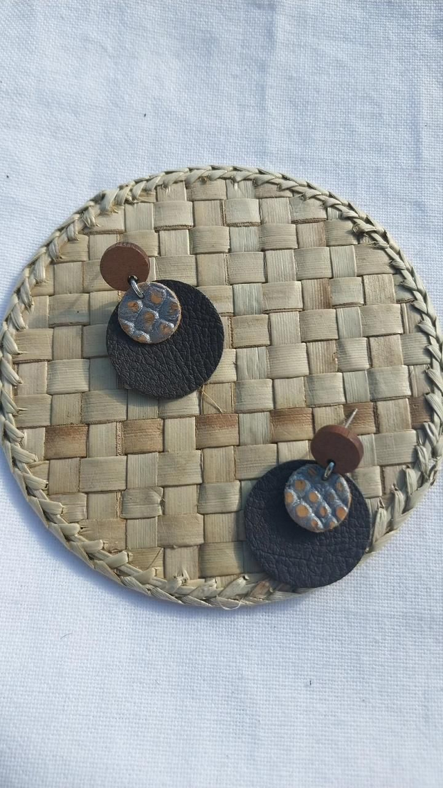 Boucles d'oreilles en matière végétale de pommes 