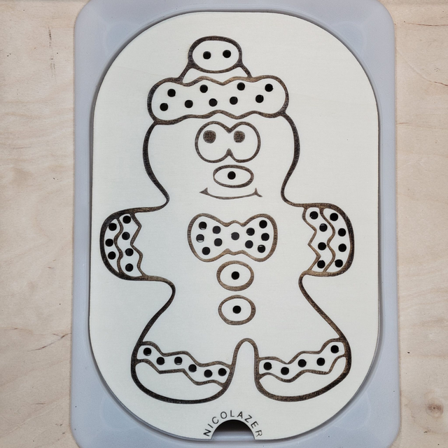 Insert sensoriel bois compatible trofast &quot;bonhomme pain d&#039;épice&quot;