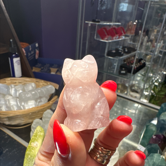 Rose Quartz Cat 