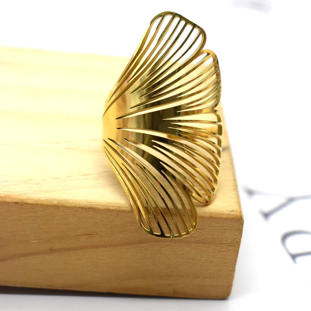 Bague fleur de gingko réglable 