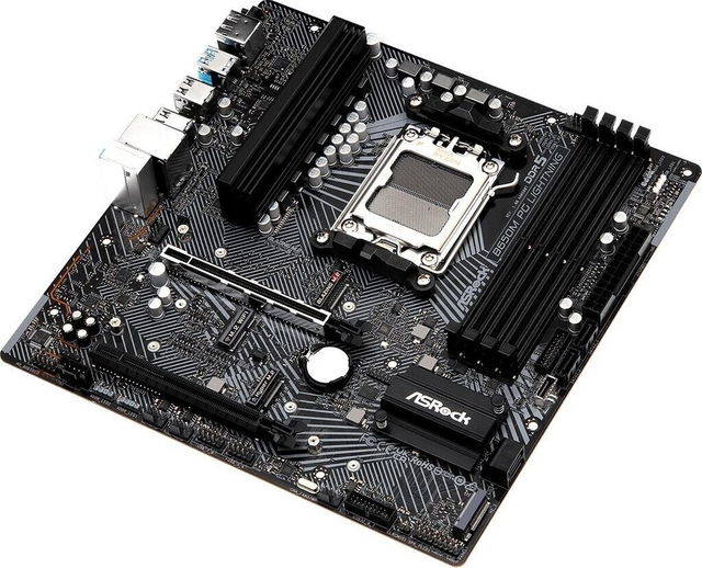 02.2.0045 – Scheda Madre ASRock B650M PG Lightning AM5 – Micro‑ATX gaming per Ryzen 7000