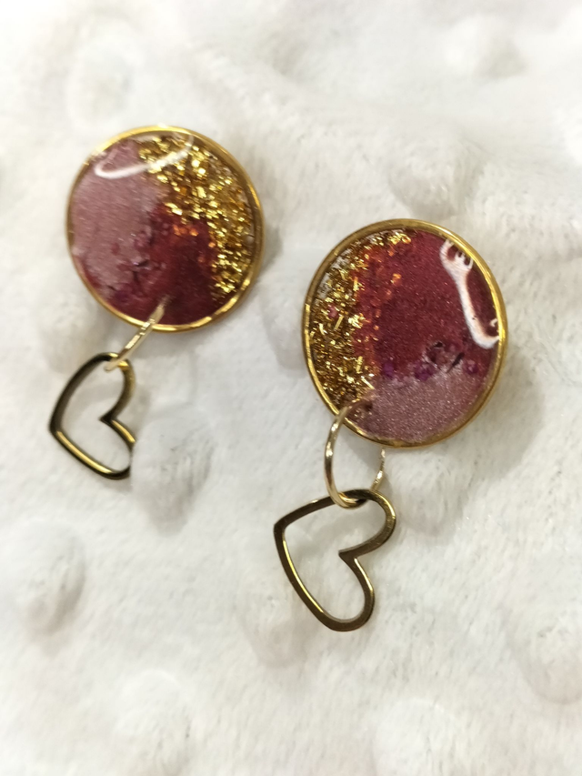 Boucles d'oreilles rondes et cœurs