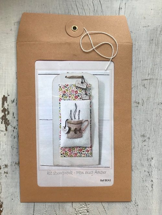Kit de stumpwork Bricabroc de Schnappi "mon mug Amour"