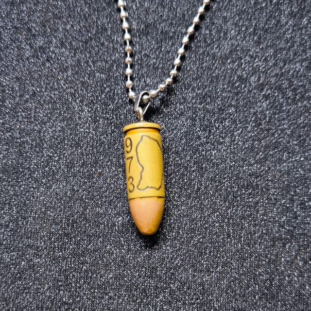 Collier cartouche 9mm, démilitarisée