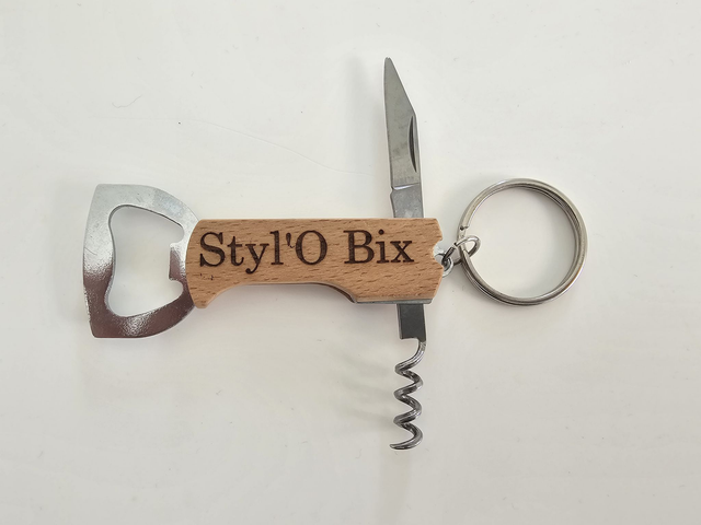 Porte clé multifonction personnalisé