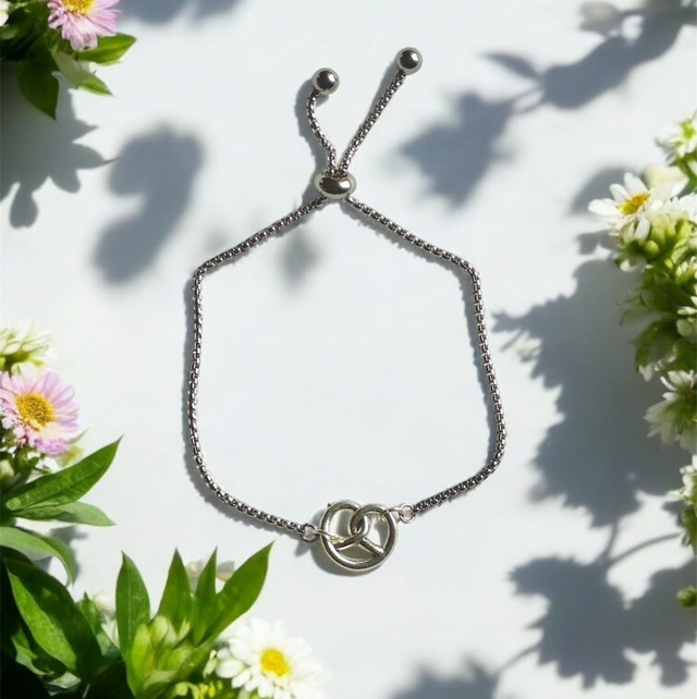Le Bretzela - Bracelet bretzel Argenté - L’Alsace en bijoux 💎