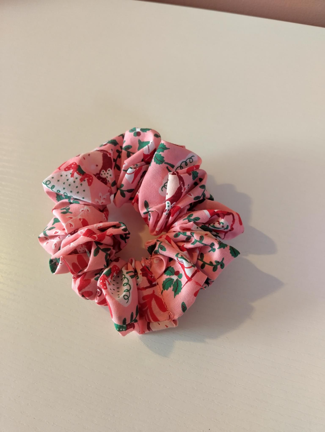 Handmade scrunchie - Nutcracker - pink