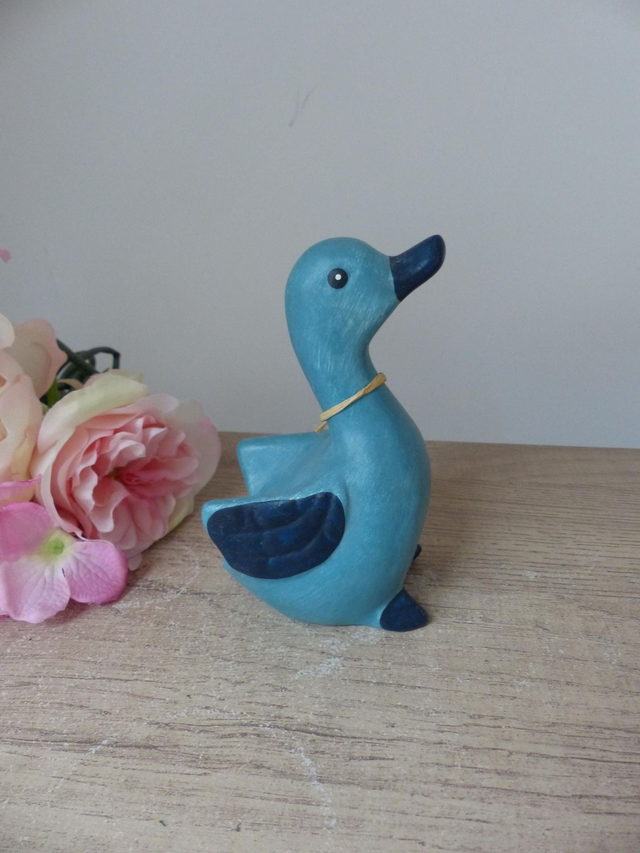 Figurine Canard bleu en poterie, Collection canard marine artisanal peint main, Canard décoration chambre bleue, canard joyeux pour cuisine