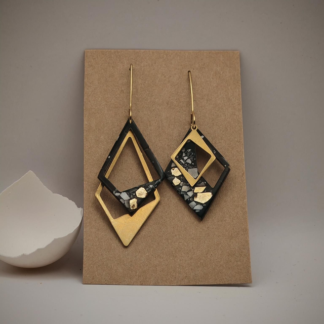 Boucle d'oreille asymétrique 
