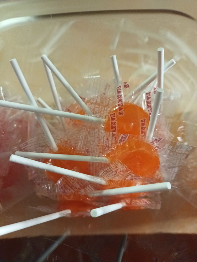 SUCETTE RONDE  ASORTIES ( VENDU A L'UNITE )