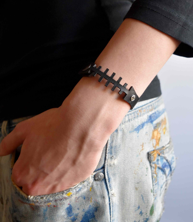 Black leather wristband "Lu"