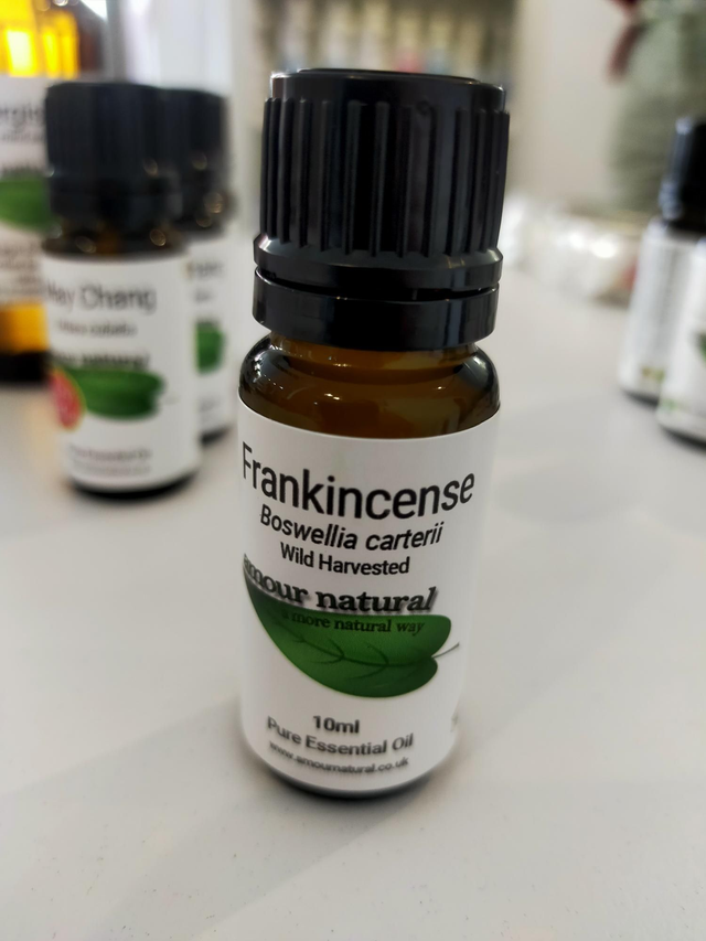 Frankincense Essential Oil 10ml (Boswellia carterii)  fnk0010