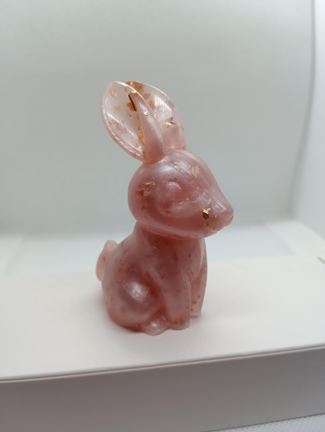 Lapin rose feuille d'or 