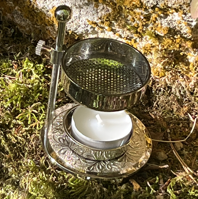 Brûle encens en laiton nickelé "douceur"