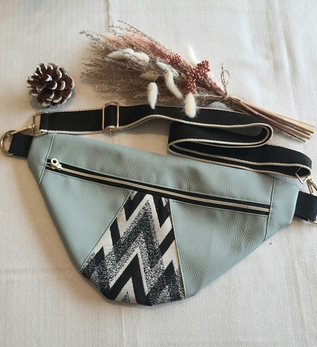 Banane simili turquoise foncé 