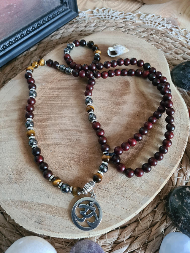 Mala 108 perles Œil de tigre, Hématite et bois de santal