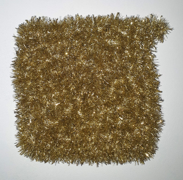 Lavette pour la toilette, la vaisselle ou les vitres dorée