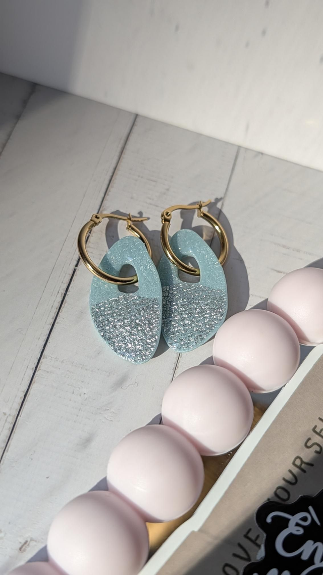 BLOUETTES BLEUES & CRÉOLES DORÉES 20mm