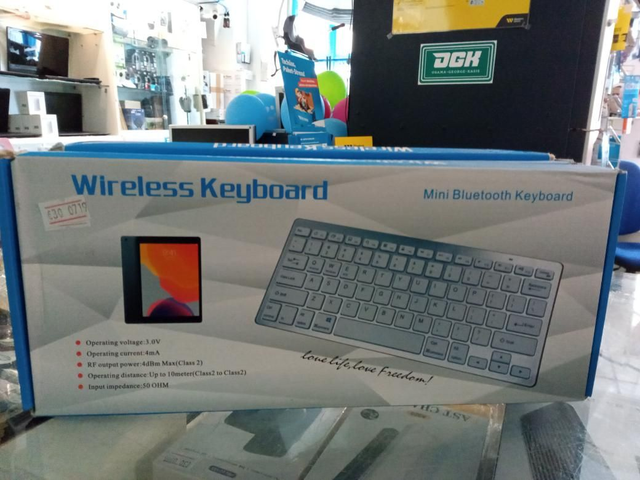 *0719- Wireless Keyboard mini Bluetooth keyboard 