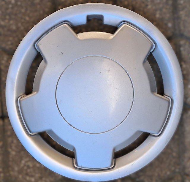 Enjoliveur Renault Safrane  modèle Montlhéry 14&quot; Occasion 