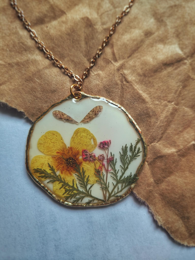 Sunlight Skipping Necklace
