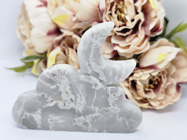 Cloud (white) jasper moon &amp; Cloud Carving 