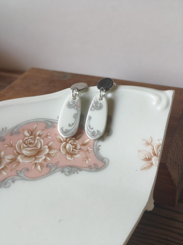 Boucles d'oreilles pendantes chevrons - porcelaine de Limoges, Atelier du Tabalou | no.2