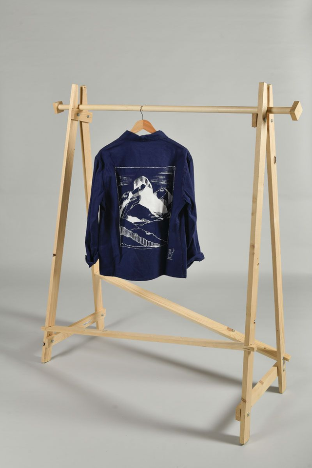 Veste bleu de travail peinte à la main - paysage montagne Belledonne